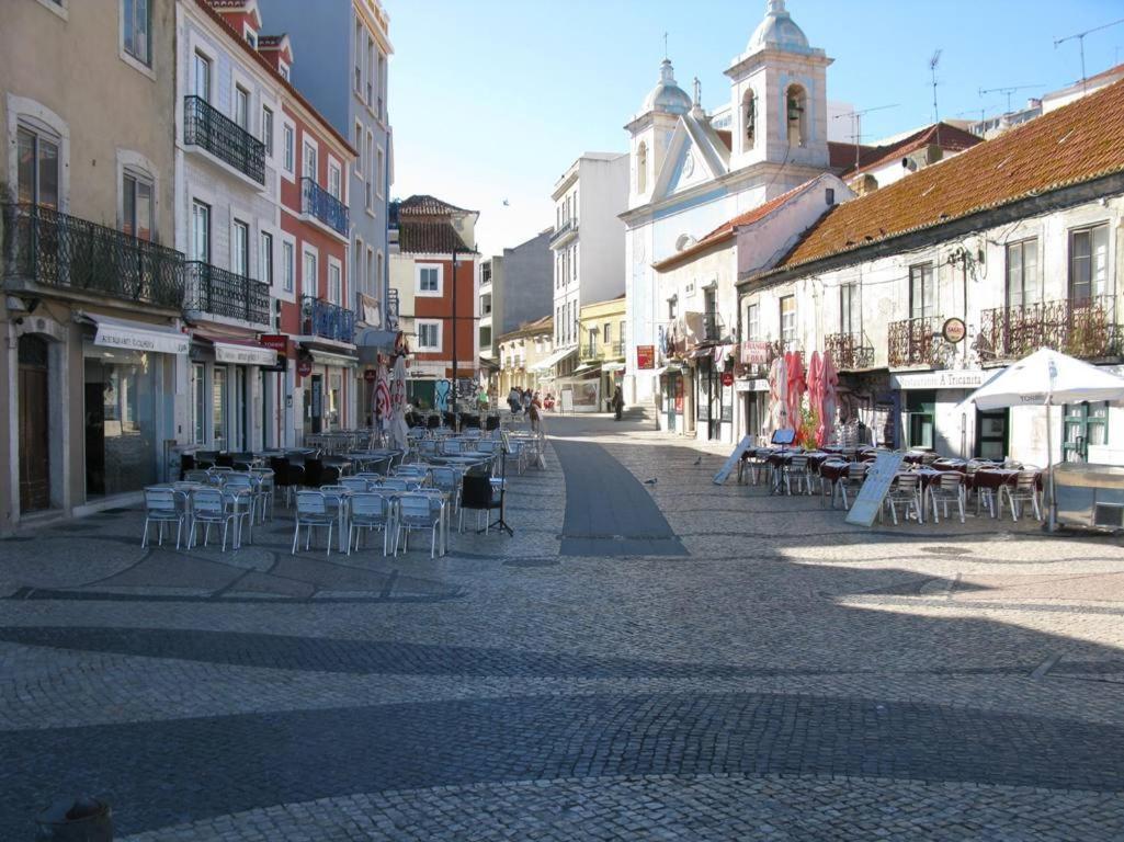 Anthony'S Place Almada Exterior foto